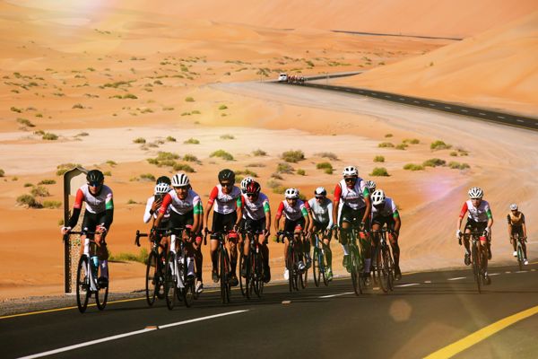 Abu Dhabi Cycling Club organizes the “Qasr Al Sarab” race, for a distance of 160 km